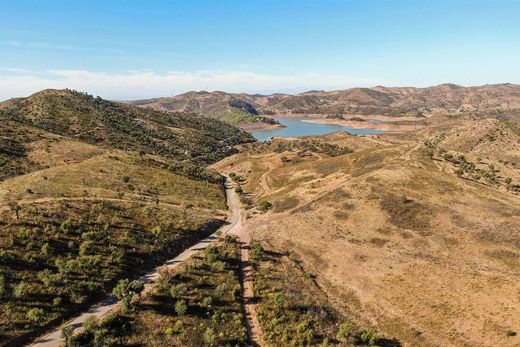 Grond in Silves, Distrito de Faro
