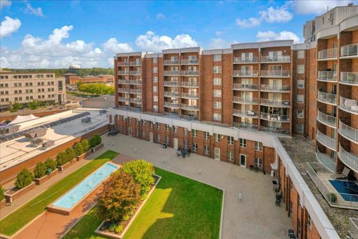 Daire Birmingham, Oakland County