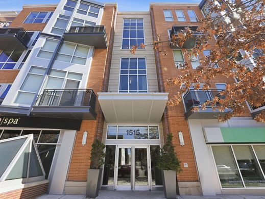 Apartment in Washington, Washington County