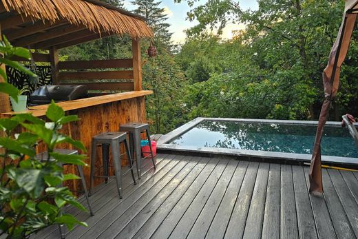Detached House in Mont-Tremblant, Laurentides