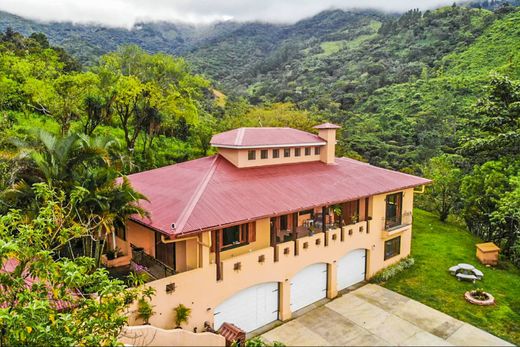 Casa de campo en Colon, Mora