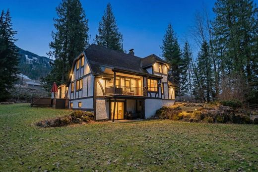 Detached House in Revelstoke, Columbia-Shuswap Regional District