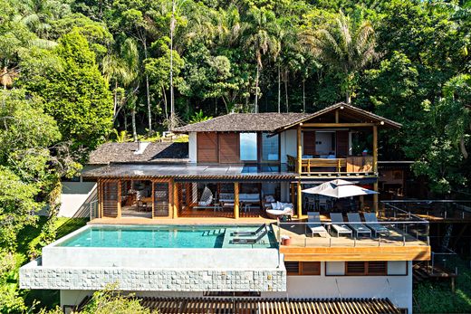 Vrijstaand huis in Guarujá, São Paulo