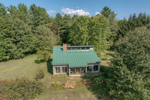 Detached House in Cambridge, Lamoille County