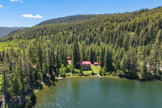 Detached House in Bankeir, British Columbia