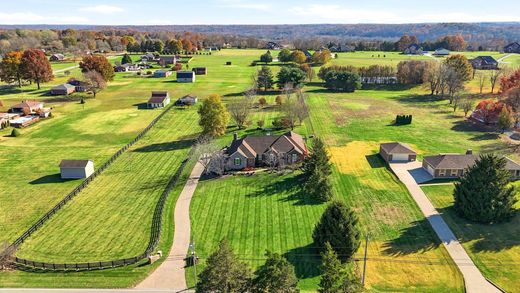 Detached House in Louisville, Jefferson County