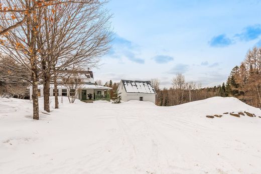 Luxury home in Wentworth-Nord, Laurentides
