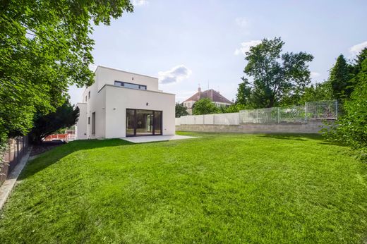 Vrijstaand huis in Praag, Hlavní město Praha