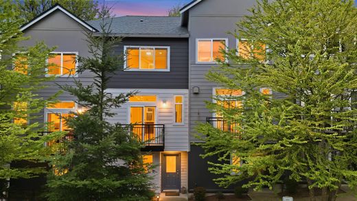 Apartment in Issaquah, King County
