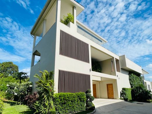 Вилла, Сураттхани, Changwat Surat Thani