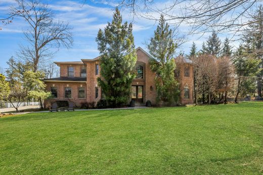 Luxury home in Demarest, Bergen County
