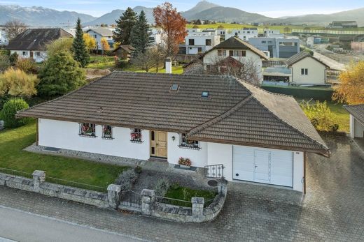 Vrijstaand huis in Riaz, Gruyère District