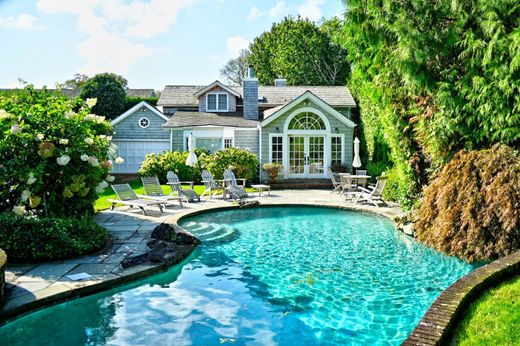 Detached House in East Hampton, Suffolk County