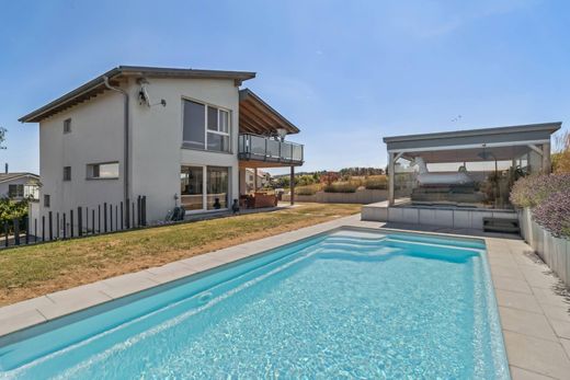 Vrijstaand huis in Courtion, See District