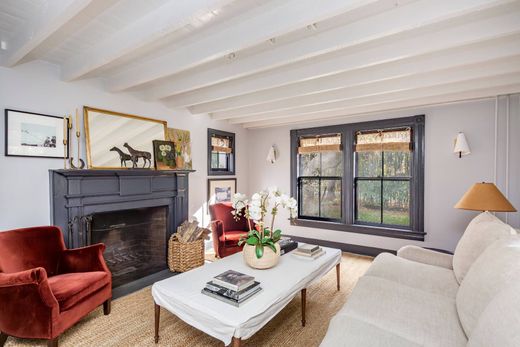 Detached House in Amagansett, Suffolk County