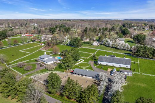 Detached House in Colts Neck, Monmouth County