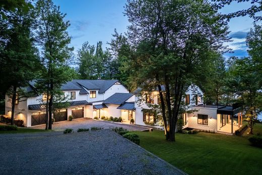 Maison individuelle à Hatley Centre, Estrie