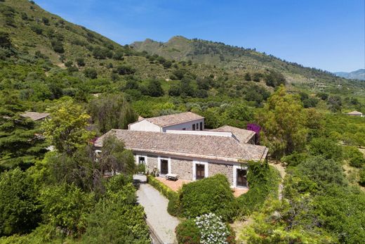 Maison individuelle à Castiglione di Sicilia, Catane