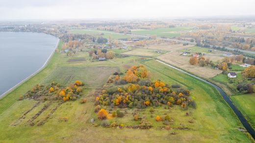 Land in Drukas, Glūdas pagasts