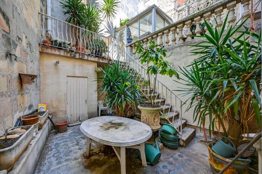 Appartement à Arles, Bouches-du-Rhône