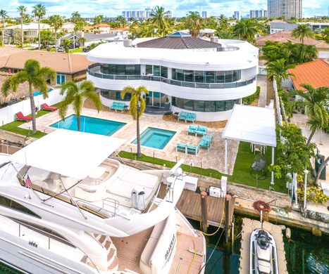 Luxe woning in North Miami Beach, Miami-Dade County