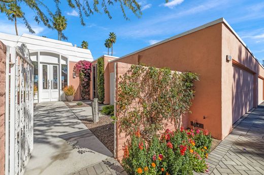 Apartment in Palm Desert, Riverside County