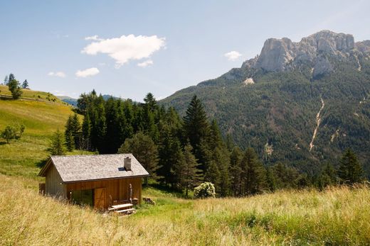 Casa Unifamiliare a San Giovanni di Fassa-Sèn Jan, Trento