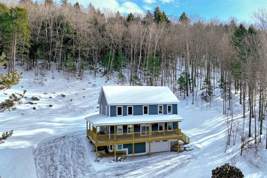 Casa en Ludlow, Windsor County