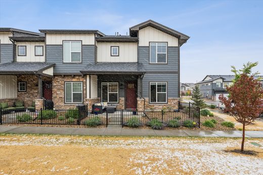 Квартира, Loveland, Larimer County