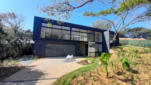 بيت مستقل ﻓﻲ Ballito, iLembe District Municipality