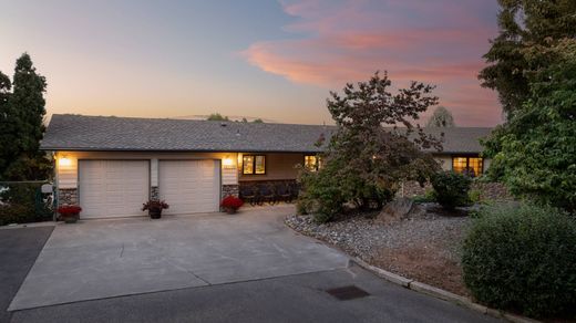 Detached House in Kennewick, Benton County