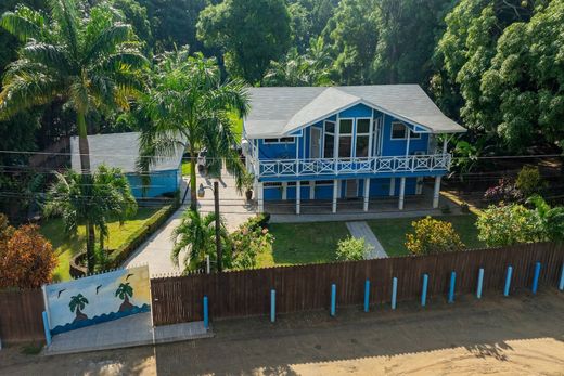 Vrijstaand huis in Roatán