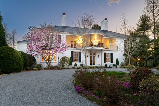 Detached House in Flat Rock, Henderson County