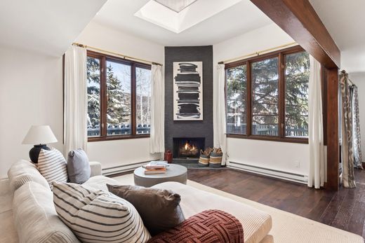 Apartment in Snowmass Village, Pitkin County