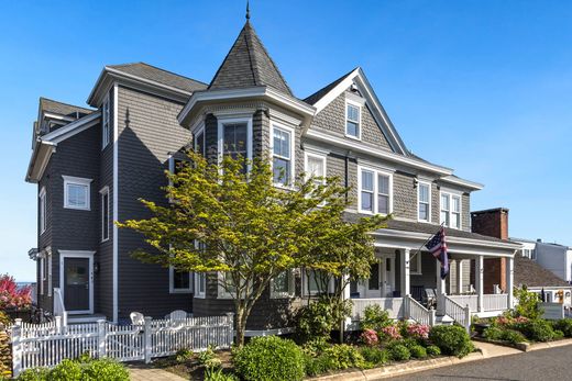 Apartment for sale in Provincetown