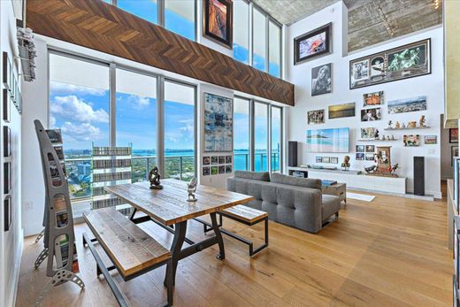 Apartment in Miami, Miami-Dade