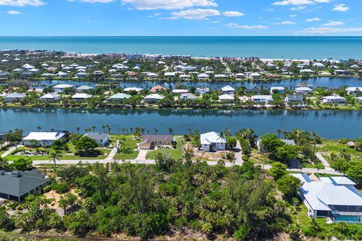 Land in Sanibel, Lee County