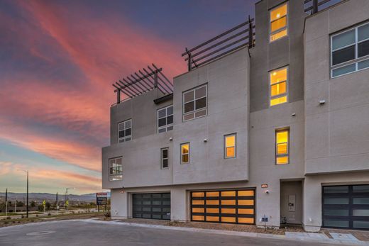 Townhouse in Henderson, Clark County