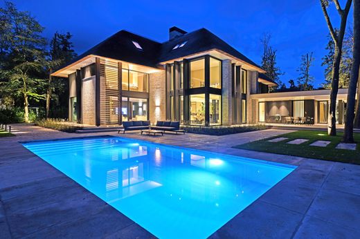 Villa in Noordwijkerhout, Gemeente Noordwijk