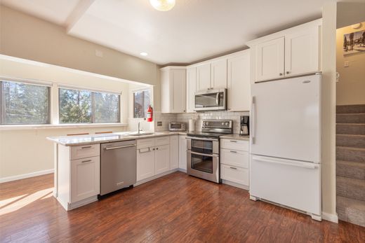 Apartment in Truckee, Nevada County