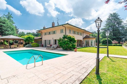 Villa a Arcore, Monza e Brianza