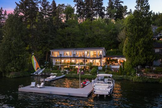 Luxury home in Mercer Island, King County