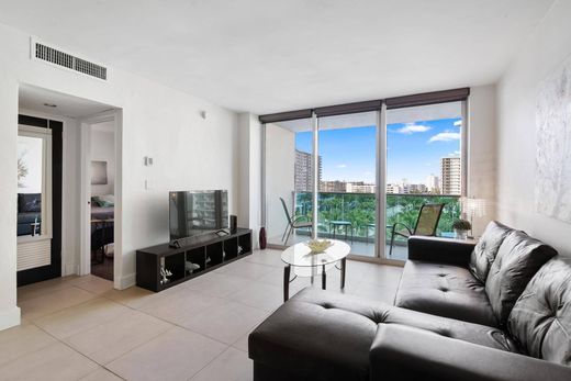 Apartment in Hollywood, Broward County
