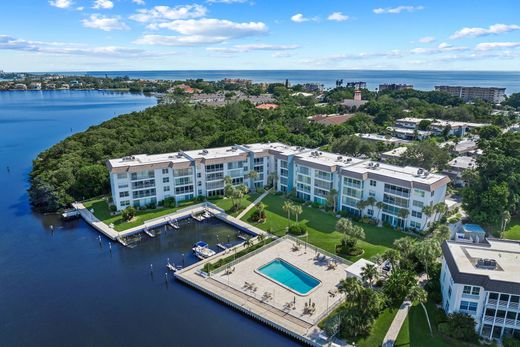 Villa - Longboat Key, Manatee County