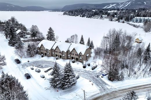 Vrijstaand huis in Saint-Donat, Lanaudière