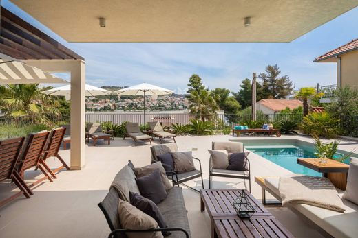 Villa in Trogir, Grad Trogir