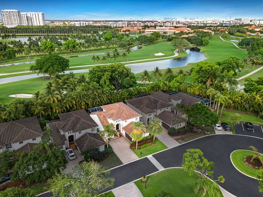 Luxe woning in Doral, Miami-Dade County