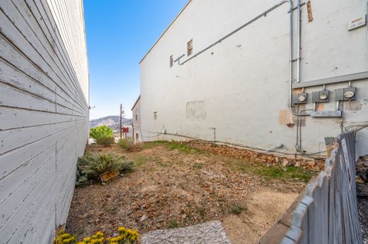 Land in Virginia City, Storey County