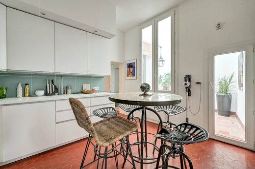 Apartment / Etagenwohnung in Aix-en-Provence, Bouches-du-Rhône