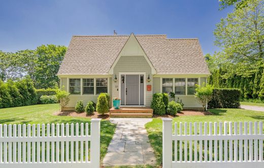 Detached House in East Hampton, Suffolk County